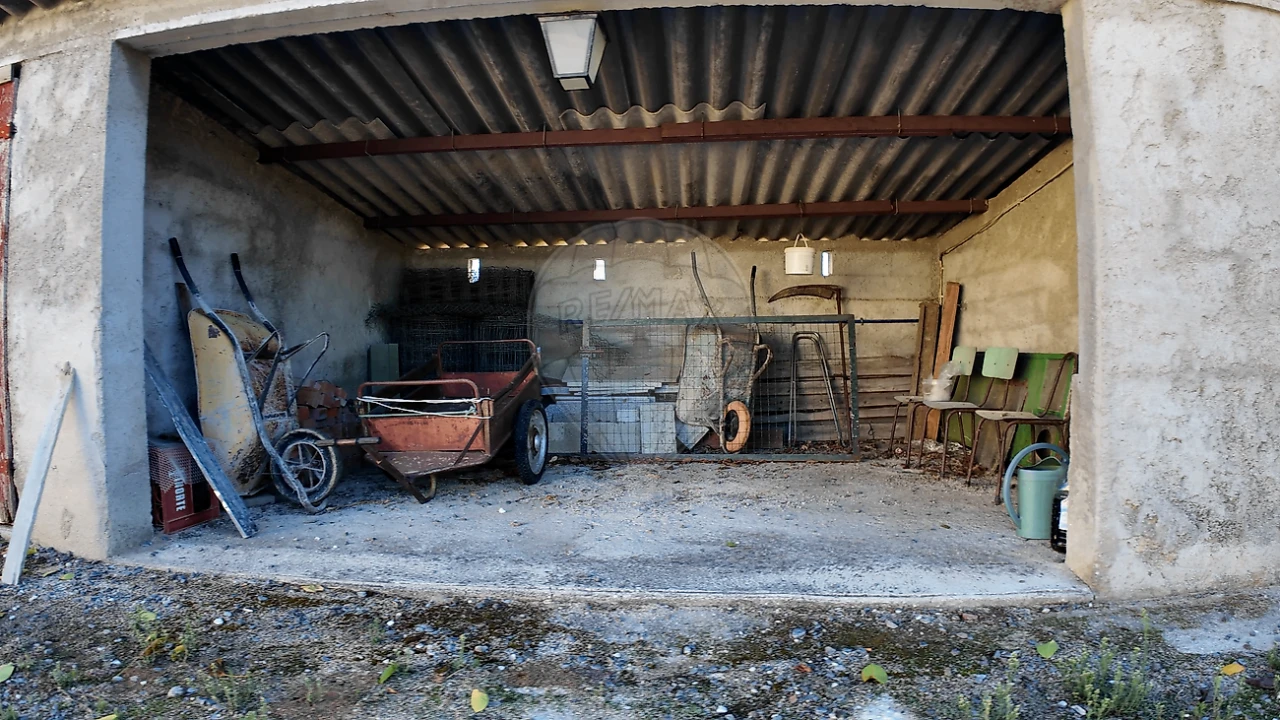 Moradia T3 para Venda em Fundão, Valverde, Donas, A. Joanes, A. Nova Cabo Foto 9