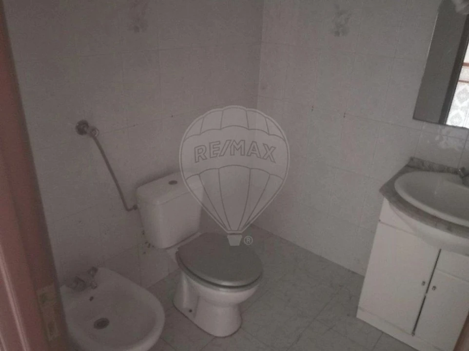 Apartamento T2 para Venda em Algueirão-Mem Martins Foto 15