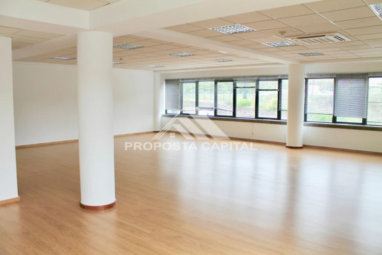 Escritório para Arrendamento em Carnaxide e Queijas Foto 2