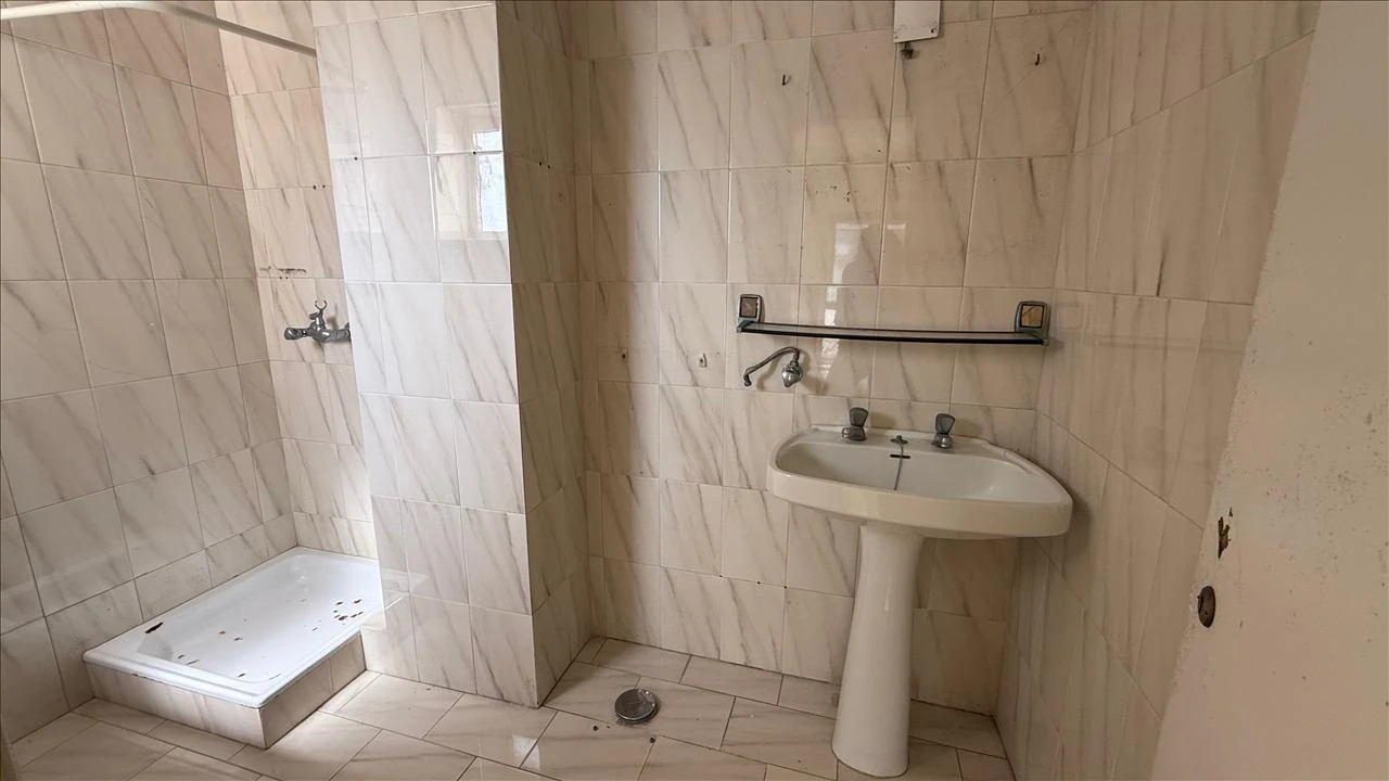 Apartamento T3 para Venda em Tavarede Foto 9