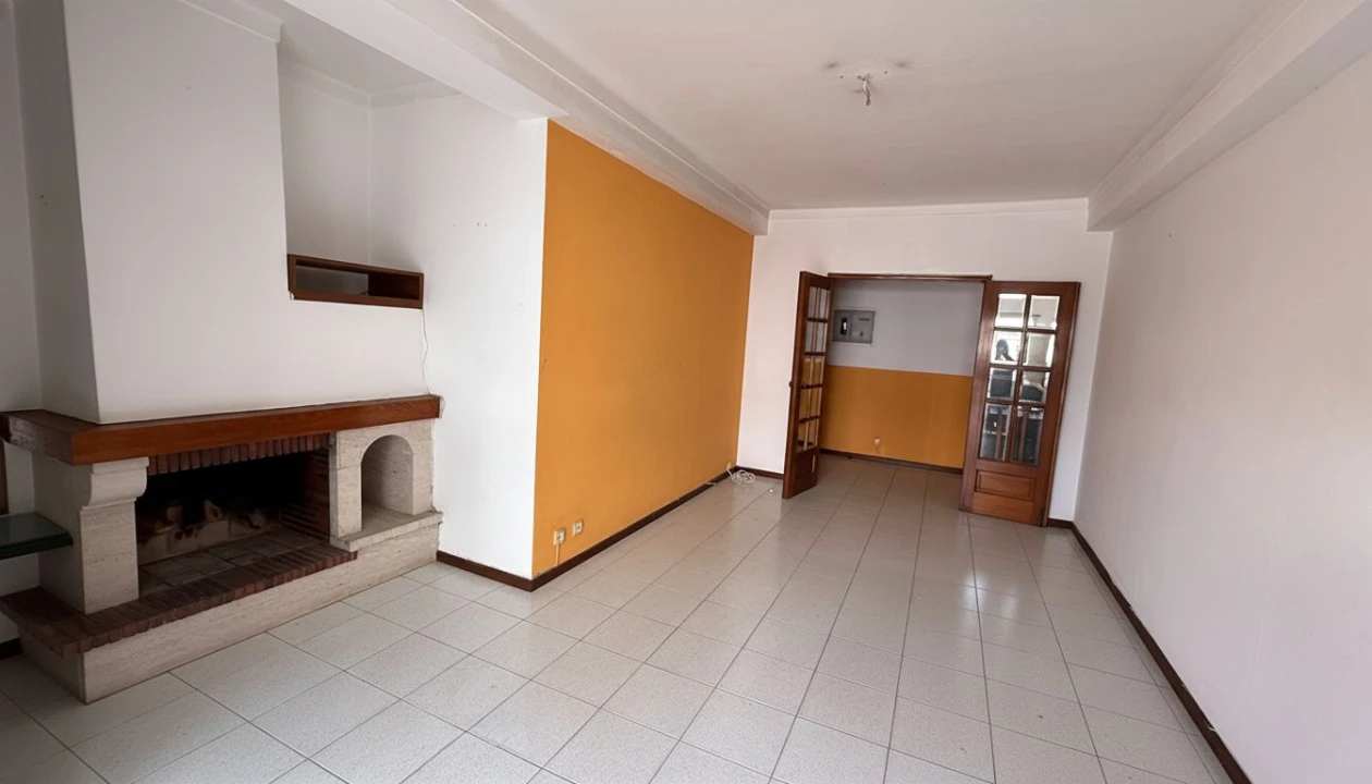 Apartamento T3 para Venda em Tavarede Foto 2