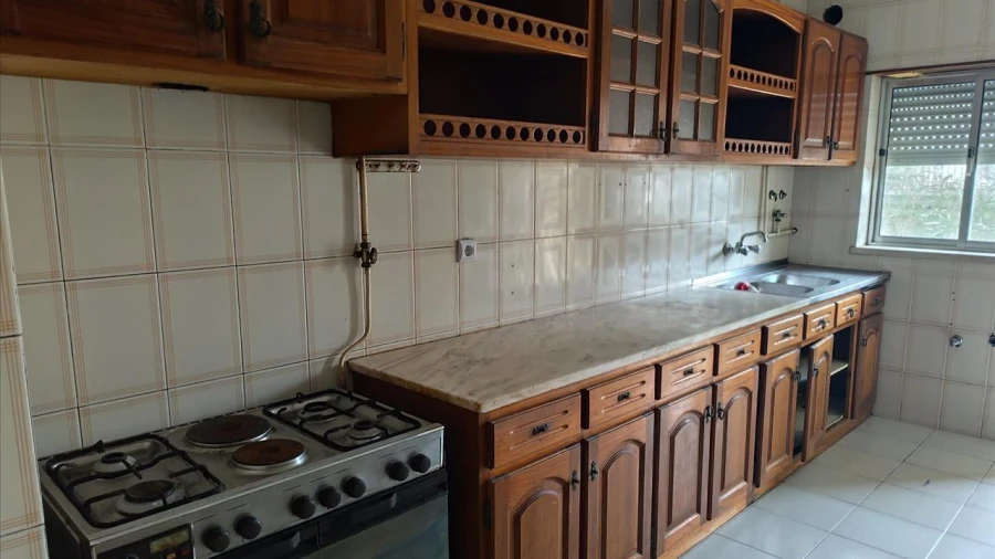 Apartamento T3 para Venda em Tavarede Foto 3