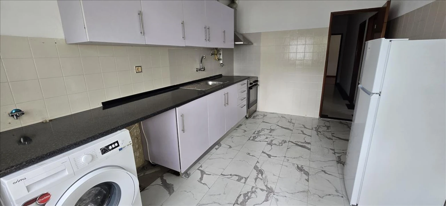 Apartamento T2 para Venda em Amora Foto 6