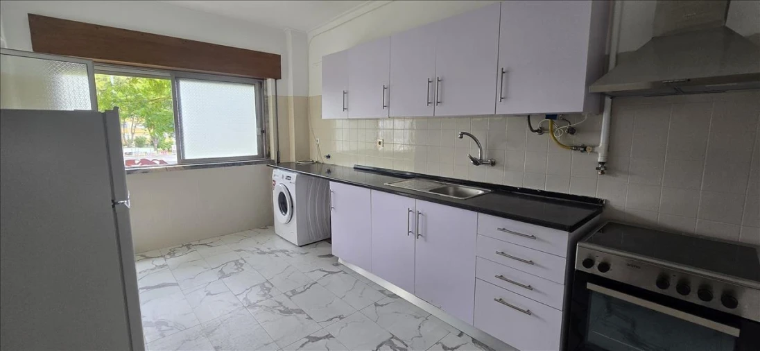 Apartamento T2 para Venda em Amora Foto 7