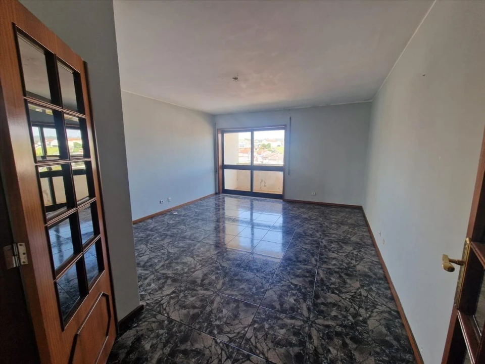 Apartamento T2 para Venda em Baguim do Monte (Rio Tinto) Foto 2