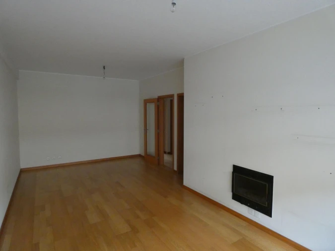 Apartamento T2 para Venda em Aldão Foto 6