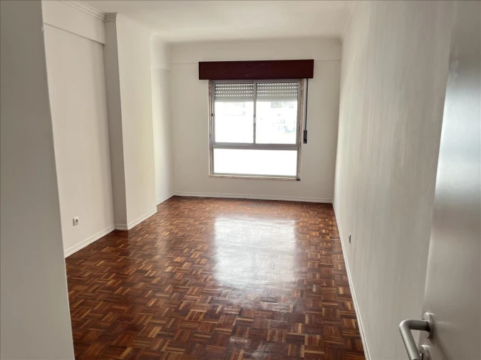 Apartamento T2 para Venda em Agualva e Mira-Sintra Foto 10