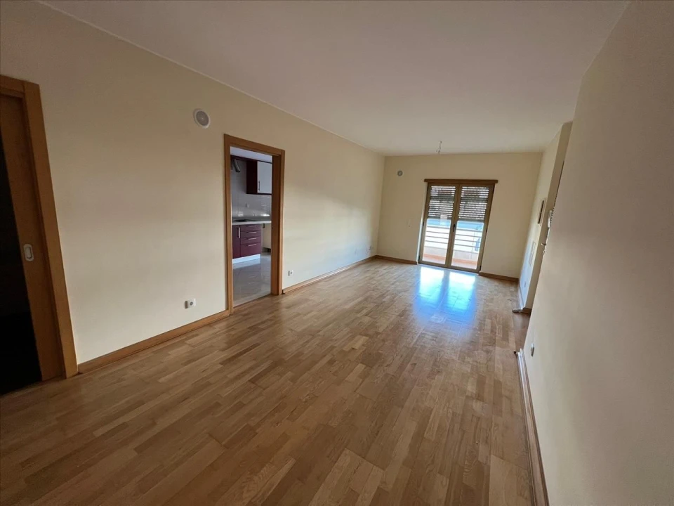 Apartamento T2 para Venda em Sande Vila Nova e Sande São Clemente Foto 2