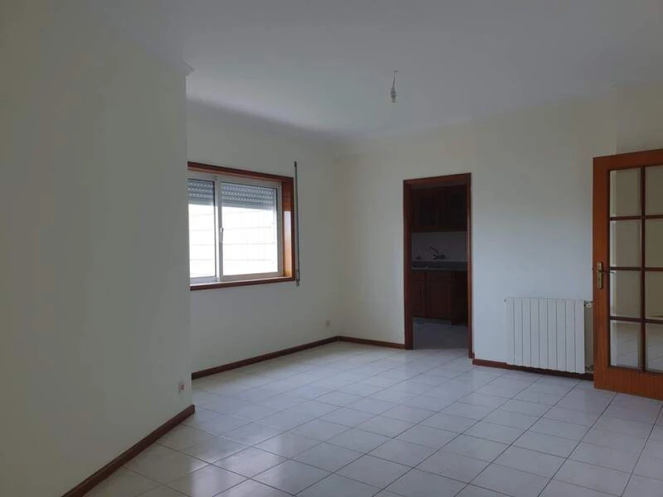 Apartamento T3 para Venda em Oliveira do Douro Foto 3
