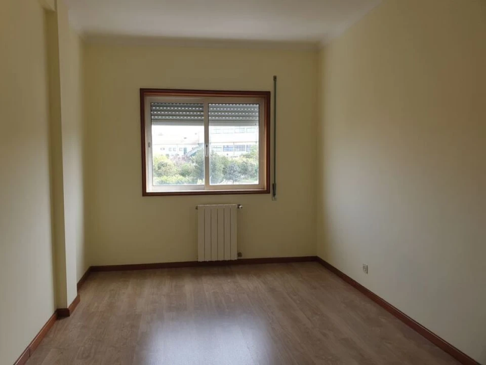 Apartamento T3 para Venda em Oliveira do Douro Foto 6