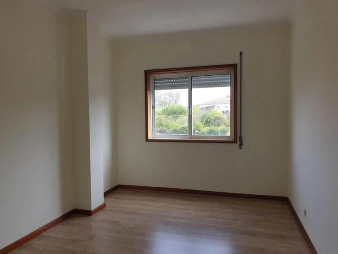 Apartamento T3 para Venda em Oliveira do Douro Foto 8