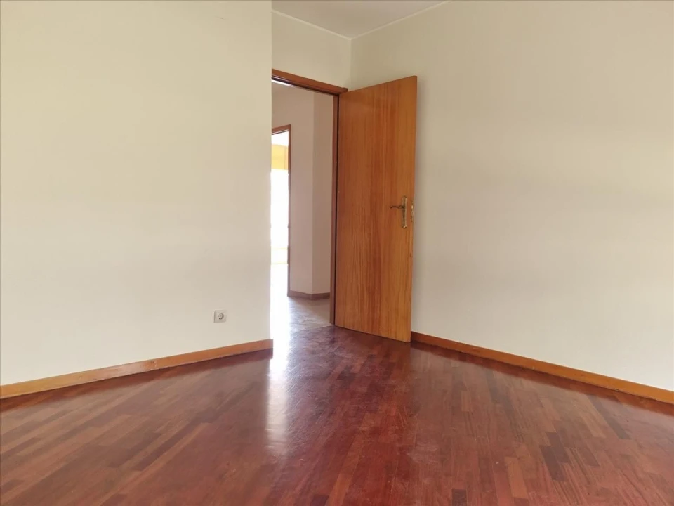 Apartamento T3 para Venda em Rio Tinto Foto 6
