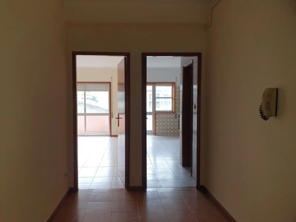 Apartamento T3 para Venda em São Mamede de Infesta e Senhora da Hora Foto 2