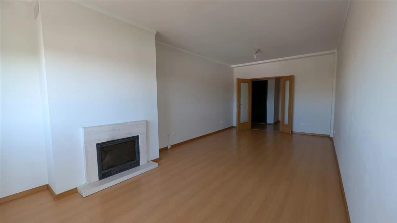Apartamento T2 para Venda em Ermesinde Foto 3
