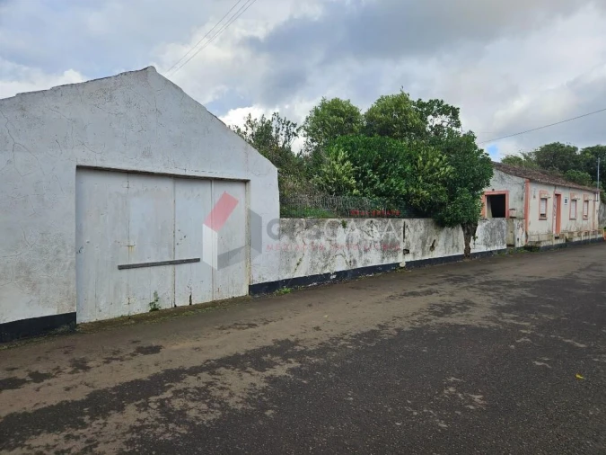 Moradia T2 para Venda em Praia da Vitoria (Santa Cruz) Foto 12