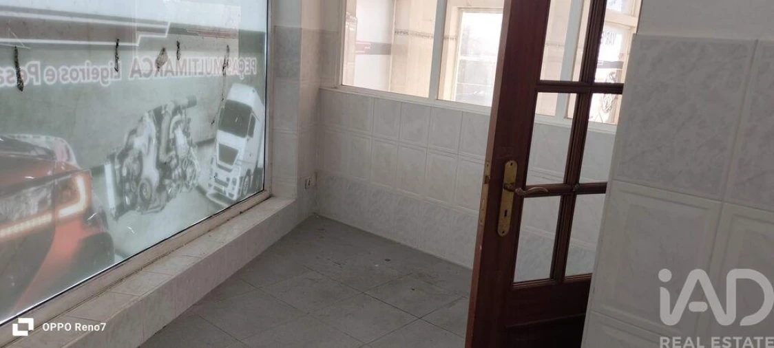 Loja para Venda em Mafamude e Vilar do Paraíso Foto 18