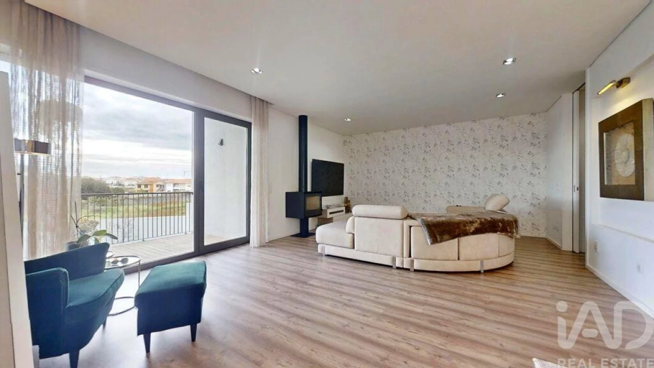 Moradia T4 para Venda em Castêlo da Maia Foto 13