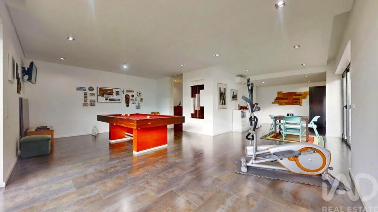 Moradia T4 para Venda em Castêlo da Maia Foto 36