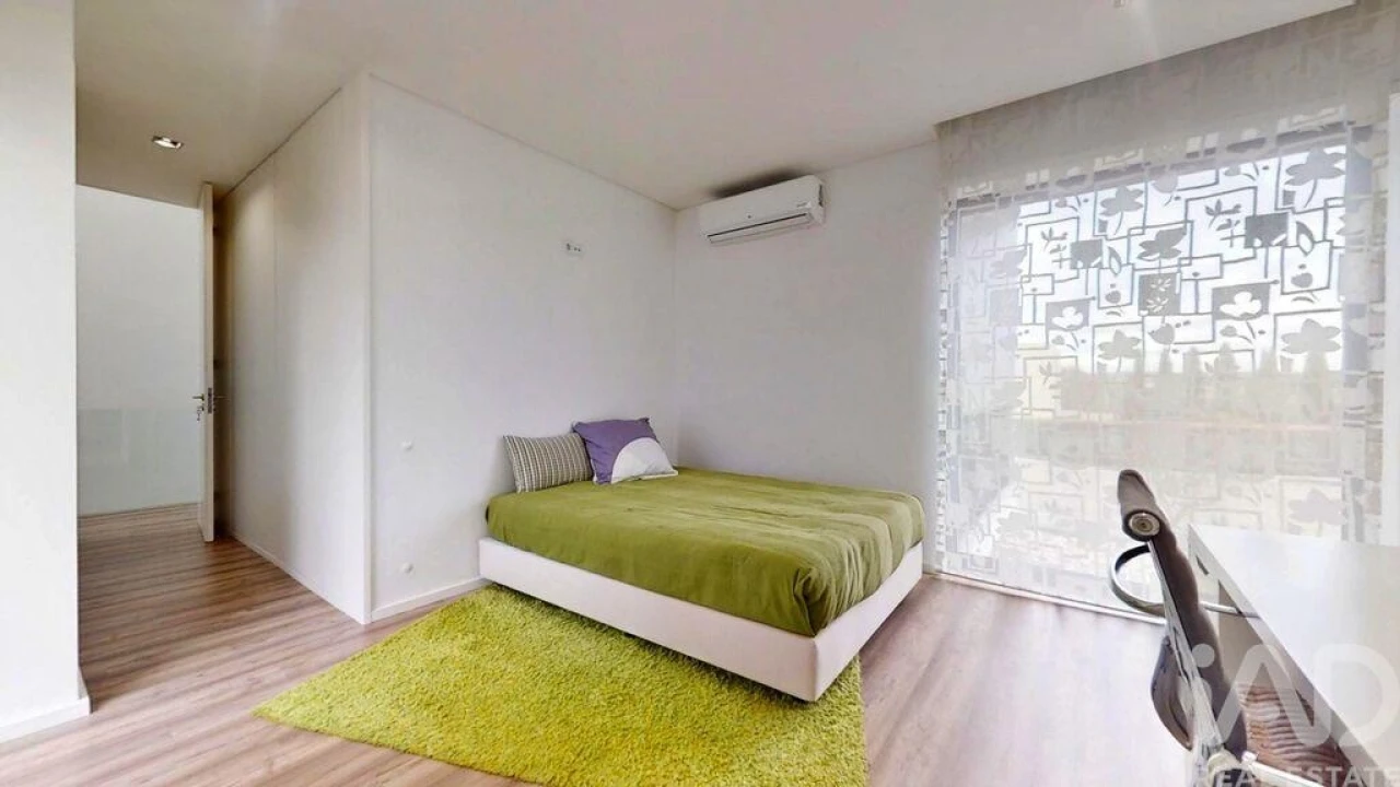 Moradia T4 para Venda em Castêlo da Maia Foto 26