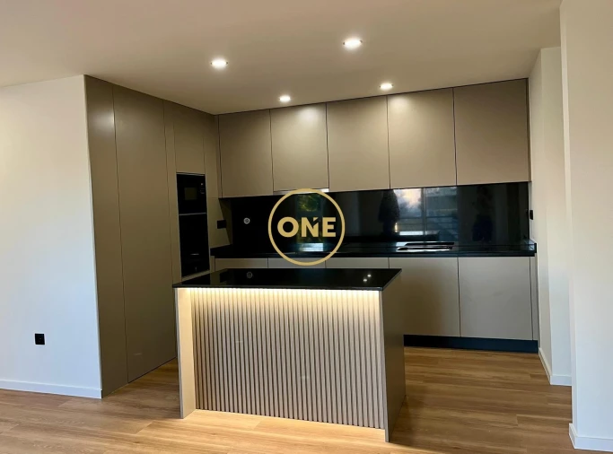 Apartamento T3 para Venda em Póvoa de Varzim, Beiriz e Argivai Foto 1