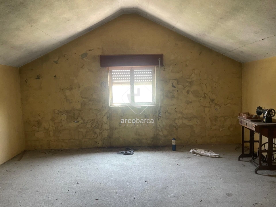 Moradia T5 para Venda em Grade e Carralcova Foto 26