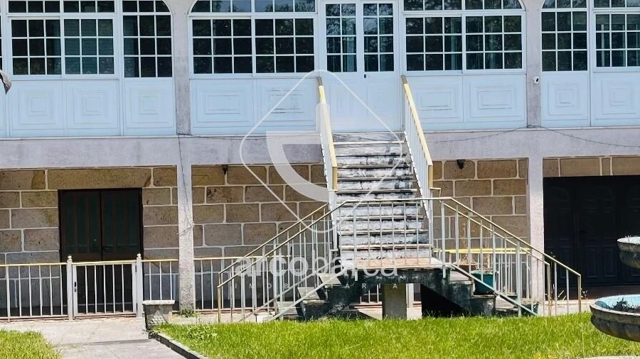 Moradia T5 para Venda em Grade e Carralcova