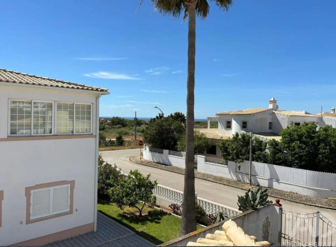 Moradia T6 para Venda em Alcantarilha e Pêra Foto 4