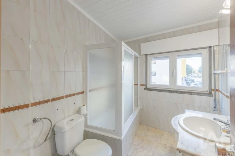 Moradia T2 para Venda em Carcavelos e Parede Foto 10