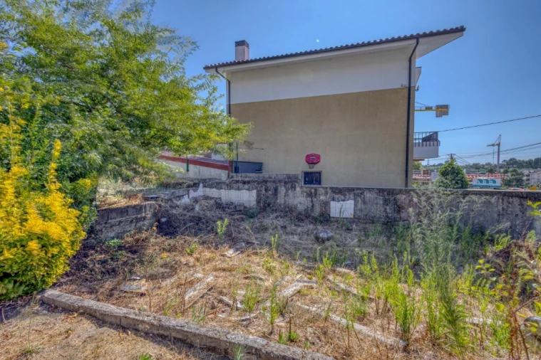 Moradia T3 para Venda em Aguas Santas Foto 21