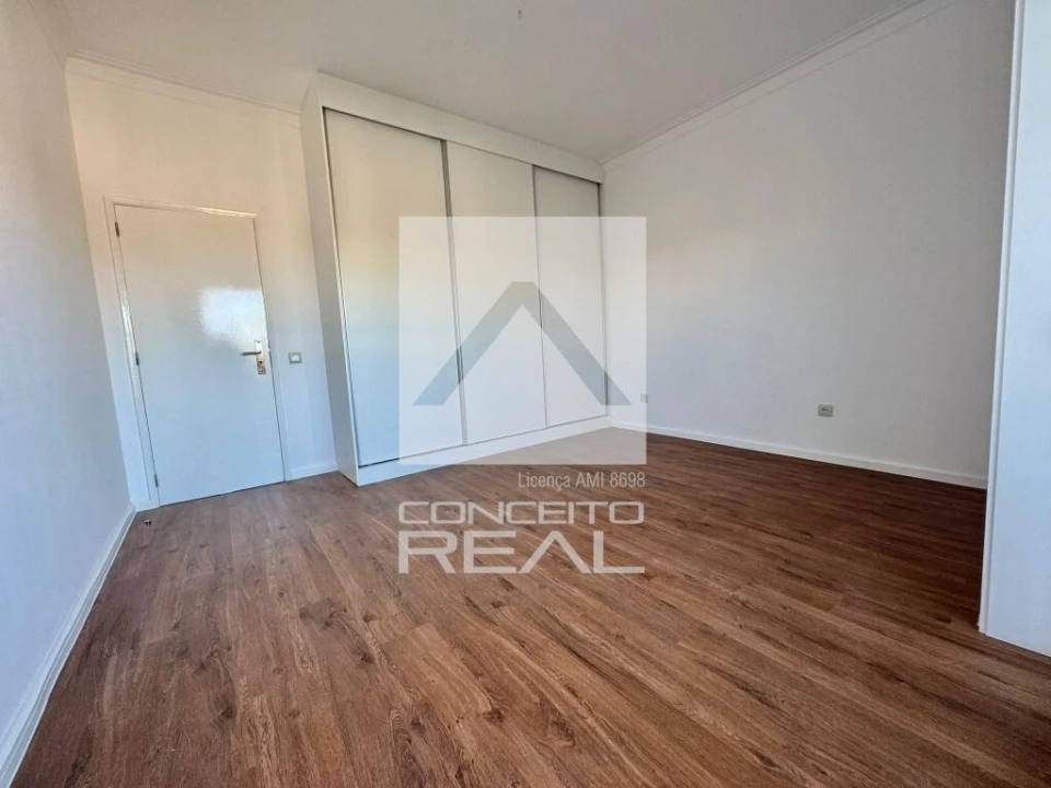 Apartamento T3 para Venda em Cidade da Maia Foto 19