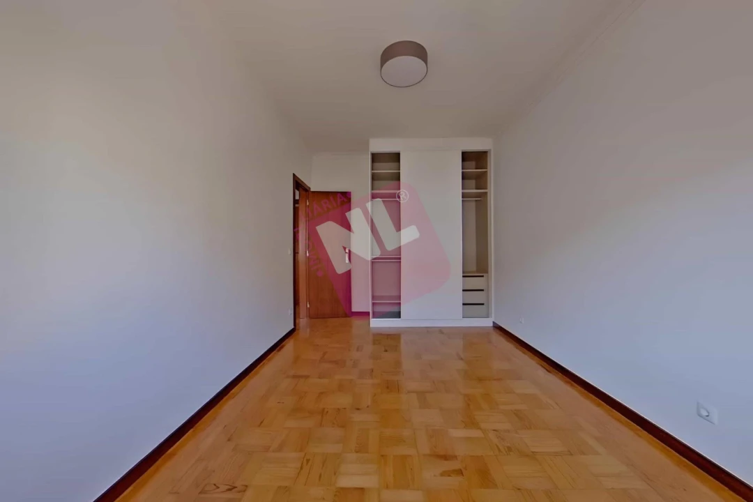 Apartamento T2 para Arrendamento em Sacavém e Prior Velho Foto 7