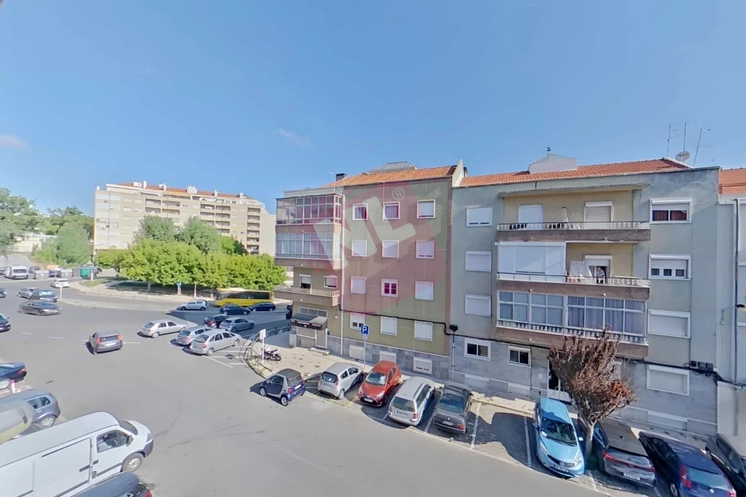 Apartamento T2 para Arrendamento em Sacavém e Prior Velho Foto 18