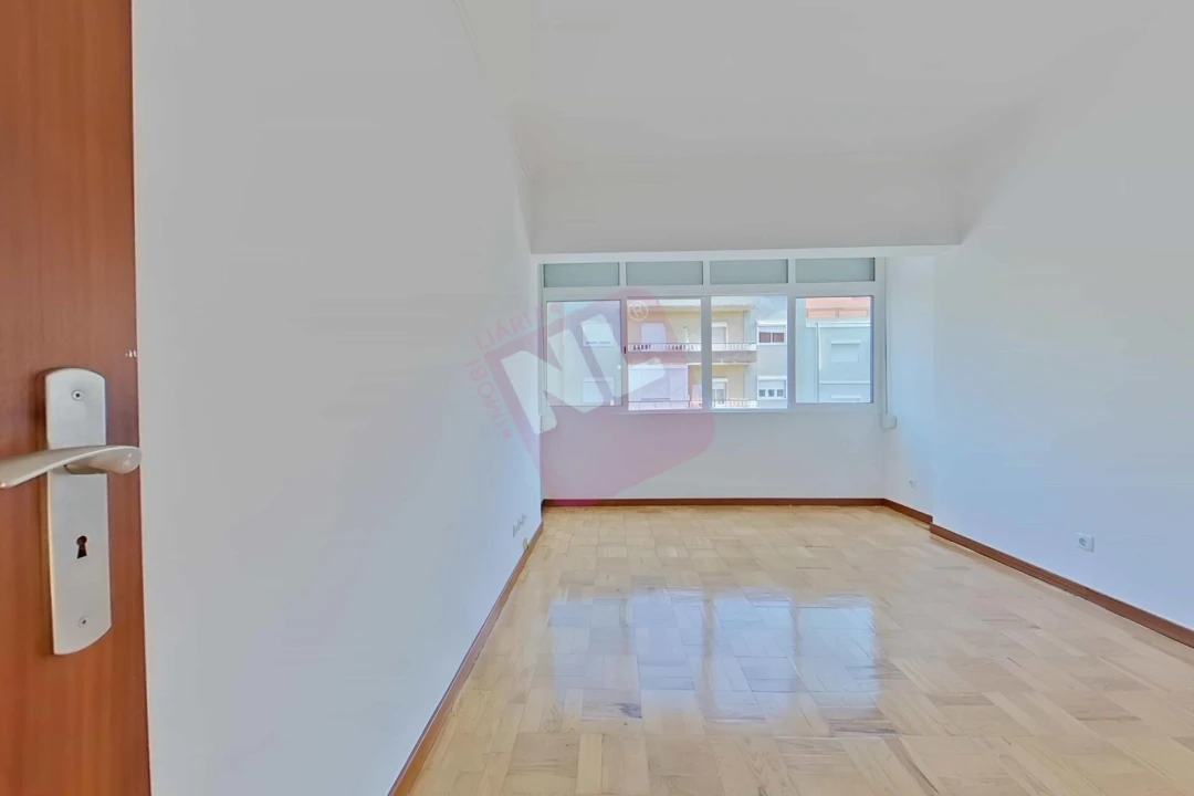 Apartamento T2 para Arrendamento em Sacavém e Prior Velho Foto 4