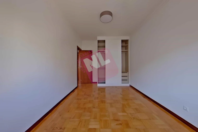 Apartamento T2 para Arrendamento em Sacavém e Prior Velho Foto 7