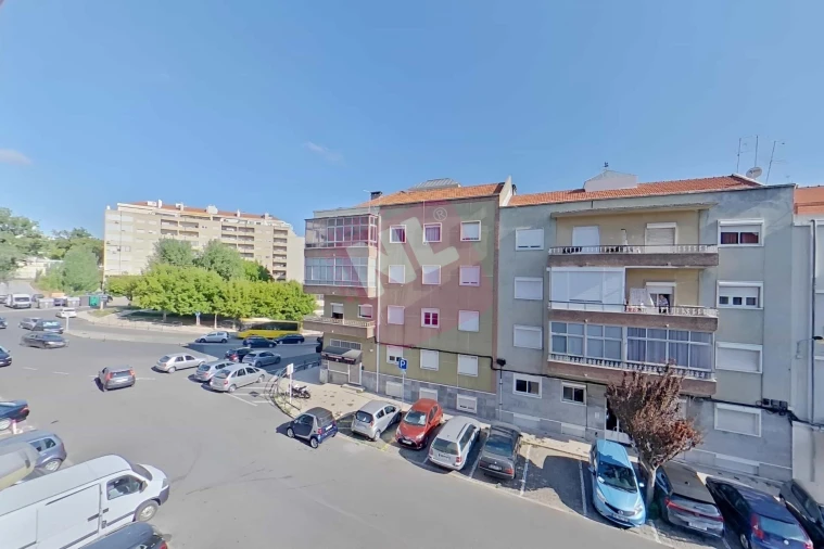 Apartamento T2 para Arrendamento em Sacavém e Prior Velho Foto 18