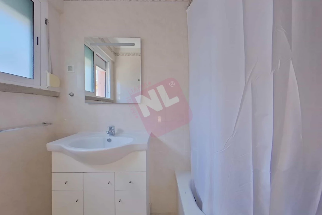 Apartamento T2 para Arrendamento em Sacavém e Prior Velho Foto 10