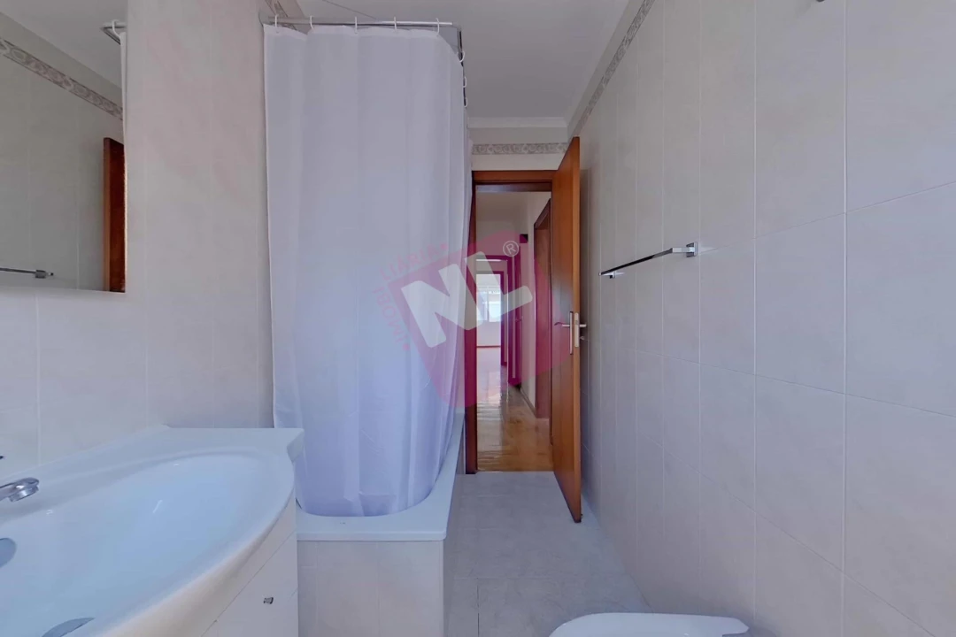 Apartamento T2 para Arrendamento em Sacavém e Prior Velho Foto 11