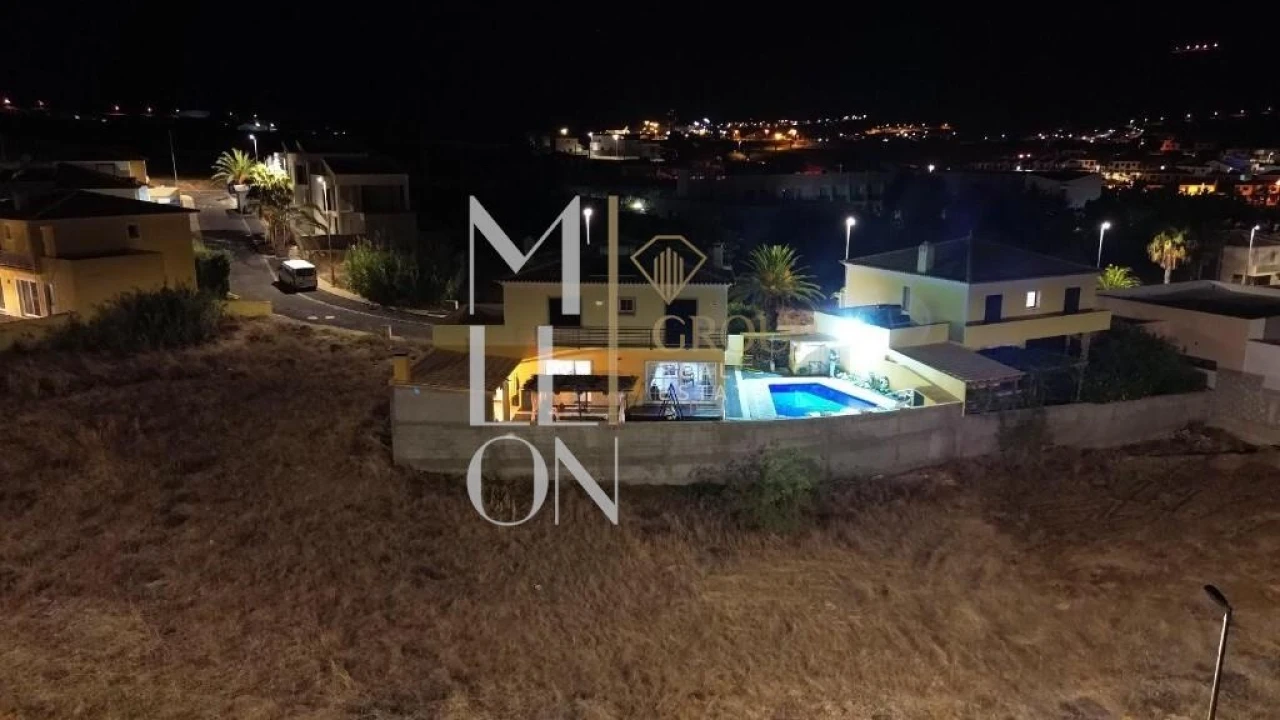 Moradia T3 para Venda em Porto Santo Foto 45