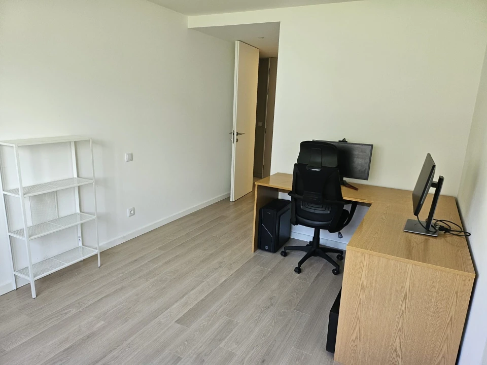 Apartamento T2 para Venda em Cidade da Maia Foto 9