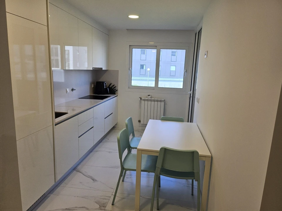 Apartamento T2 para Venda em Cidade da Maia Foto 2