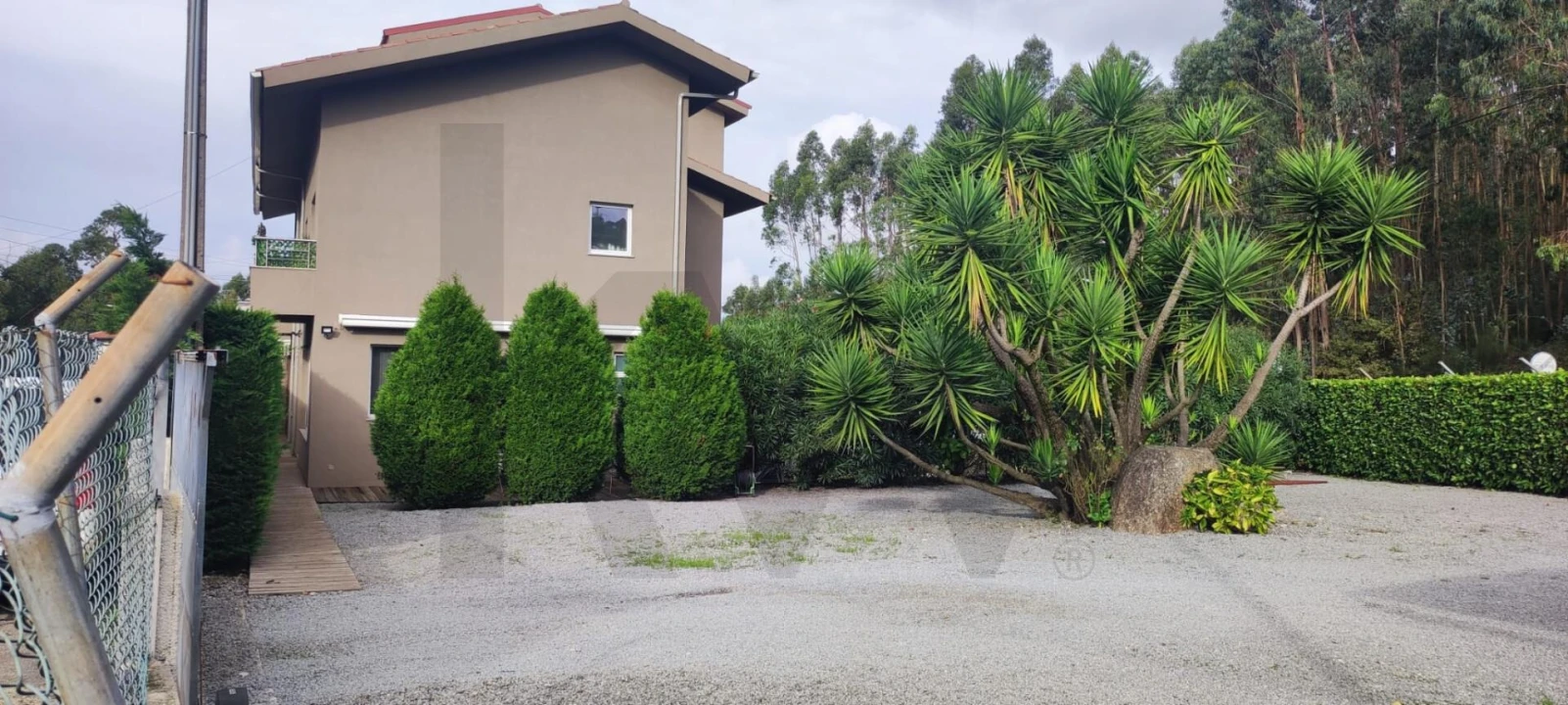 Prédio para Venda em Arnoso (Santa Maria e Santa Eulália) e Sezures Foto 5