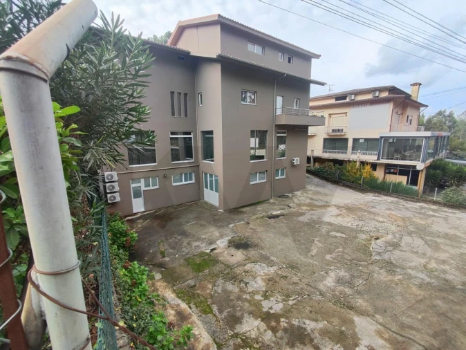 Prédio para Venda em Arnoso (Santa Maria e Santa Eulália) e Sezures Foto 6