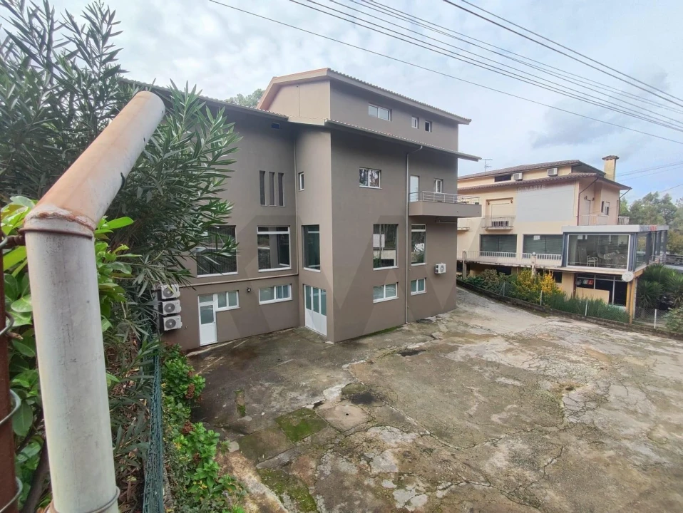 Prédio para Venda em Arnoso (Santa Maria e Santa Eulália) e Sezures Foto 8