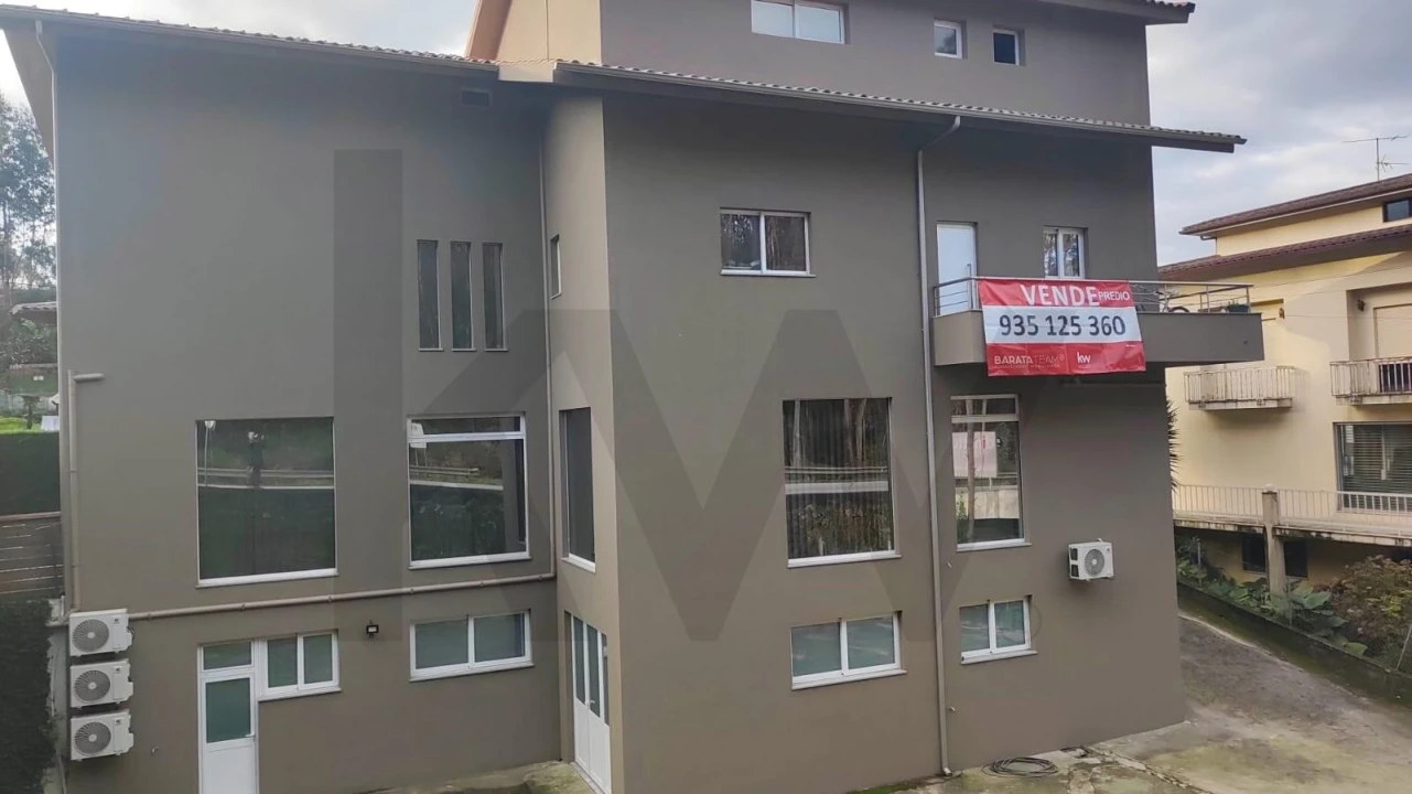 Prédio para Venda em Arnoso (Santa Maria e Santa Eulália) e Sezures Foto 1