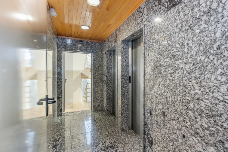 Apartamento T2 para Arrendamento em São Mamede de Infesta e Senhora da Hora Foto 23