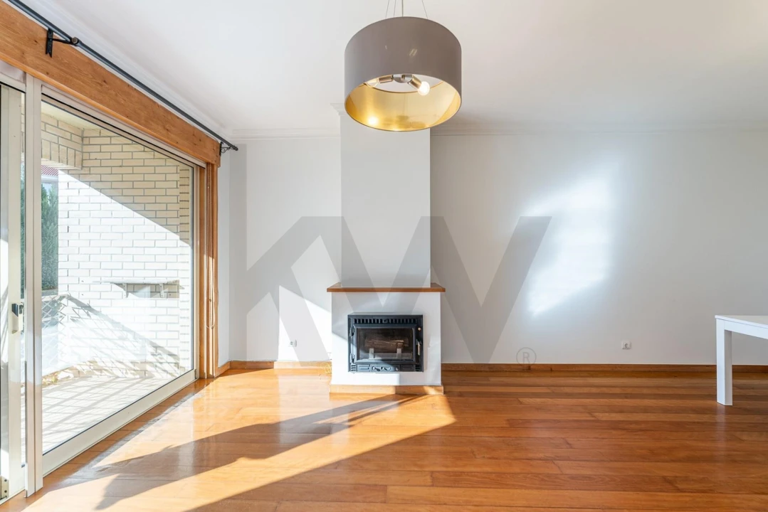 Apartamento T2 para Arrendamento em São Mamede de Infesta e Senhora da Hora Foto 2