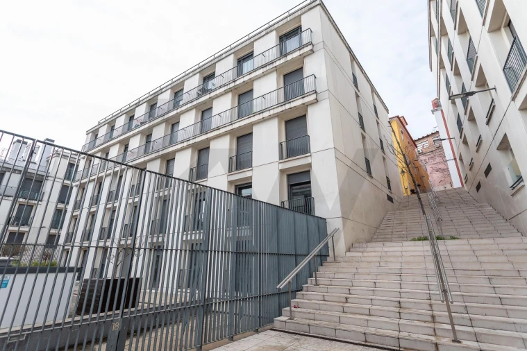 Apartamento T2 para Arrendamento em Santa Maria Maior Foto 17