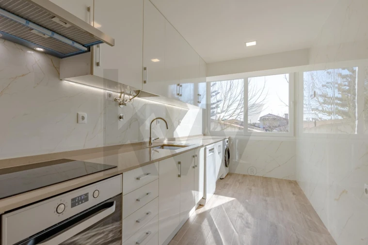 Apartamento T2 para Venda em Cascais e Estoril Foto 6