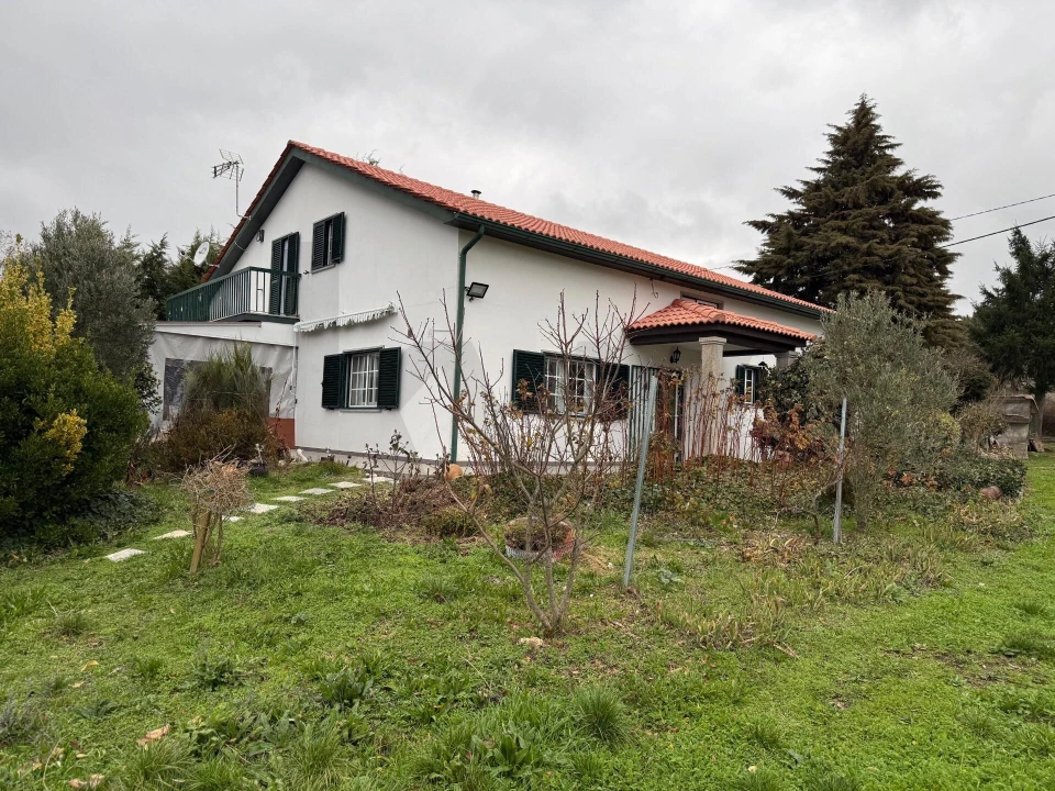 Moradia T5 para Venda em Vila Garcia Foto 1