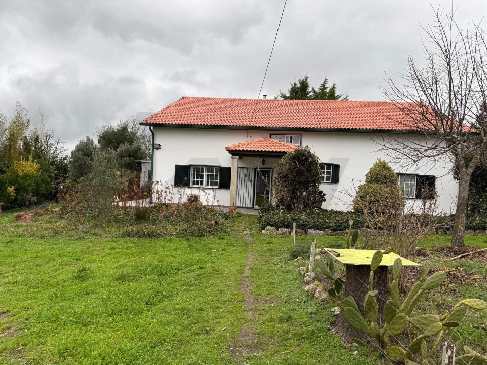 Moradia T5 para Venda em Vila Garcia Foto 2